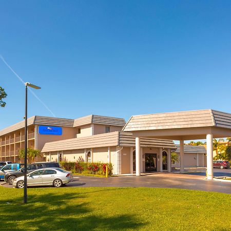 Baymont By Wyndham Bonita Springs Hotel Luaran gambar