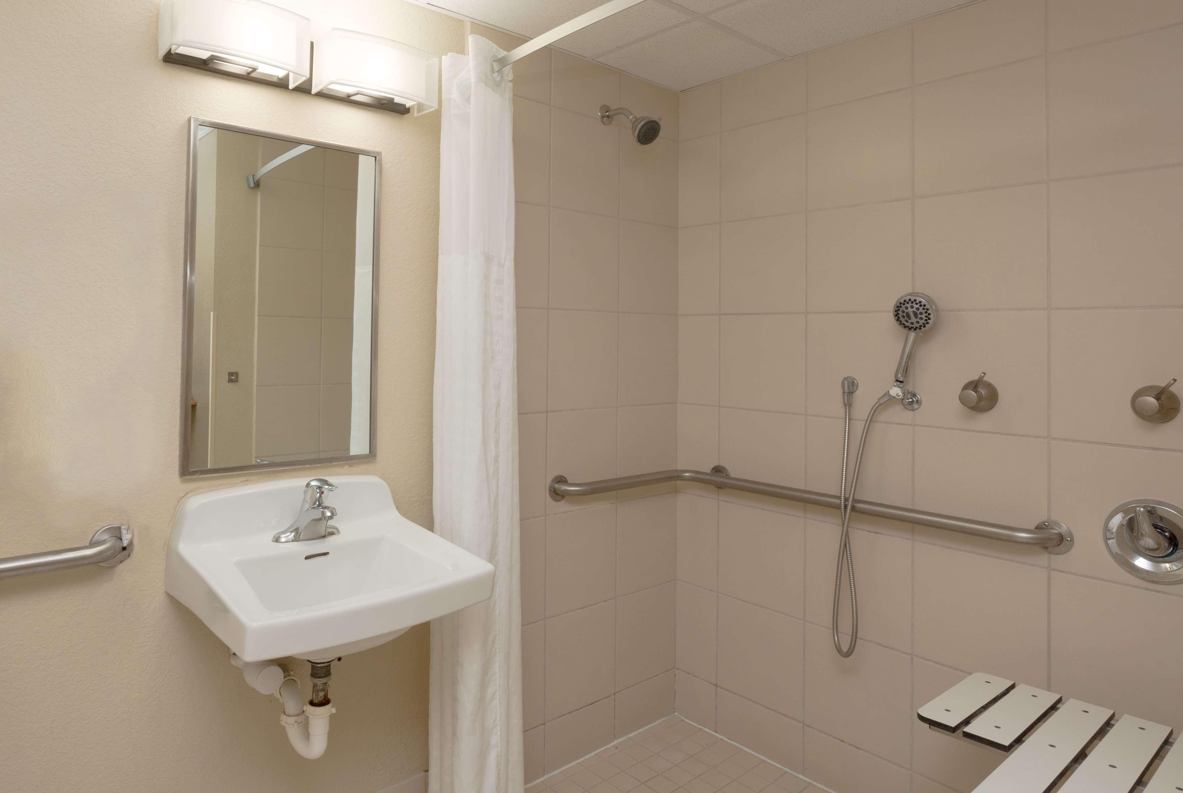 Baymont By Wyndham Bonita Springs Hotel Luaran gambar