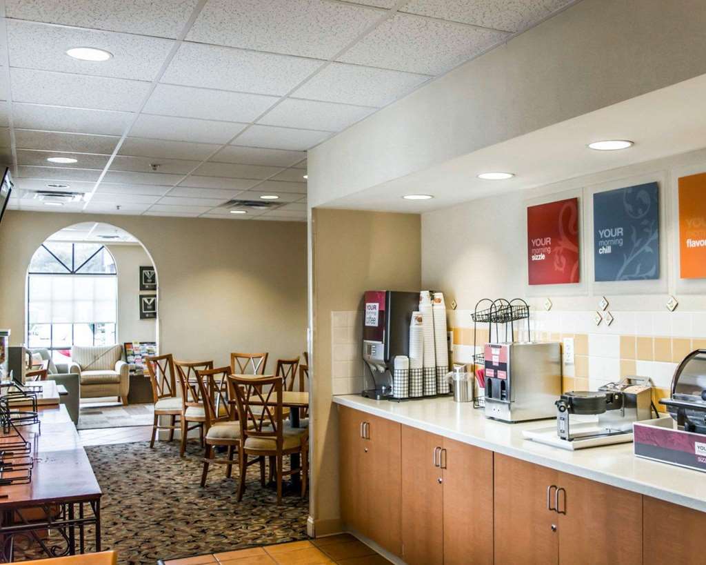 Baymont By Wyndham Bonita Springs Hotel Restoran gambar