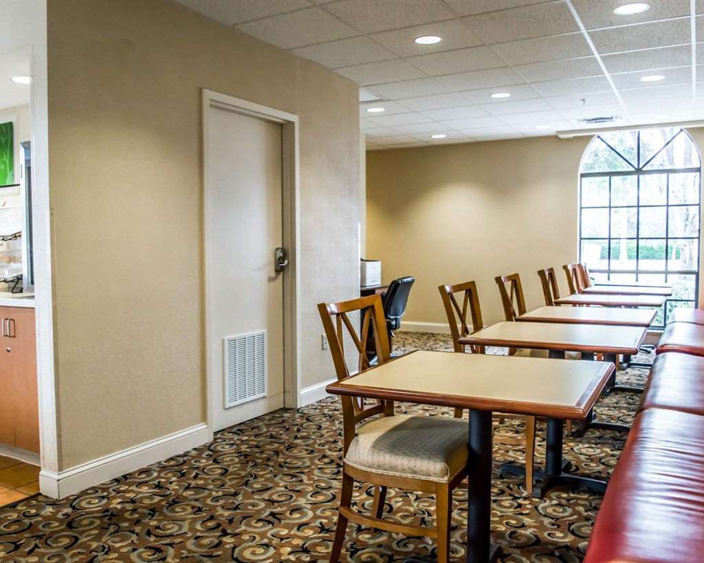 Baymont By Wyndham Bonita Springs Hotel Restoran gambar